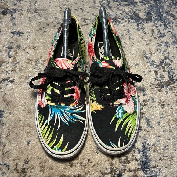 Vans Black & Red Floral Hawaiian Lace-Up Sneakers Size 9 Women’s - Picture 3 of 9
